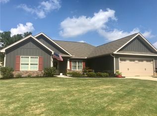 2704 E Point Dr, Opelika, AL 36804