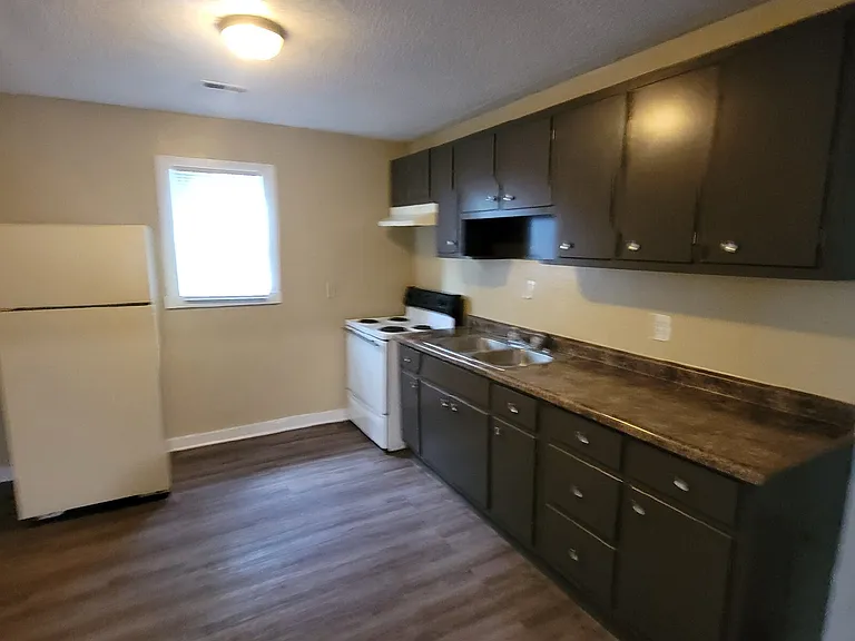 1728 Milburn St — Photo 5