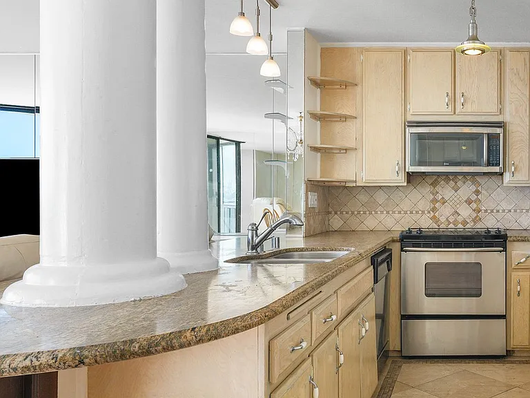 1750 E Ocean Blvd #707 — Photo 18