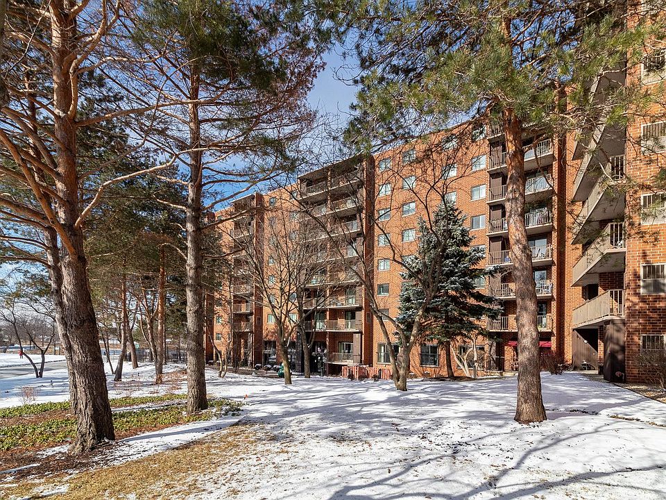 1st image of 1 Bloomingdale Pl APT 120