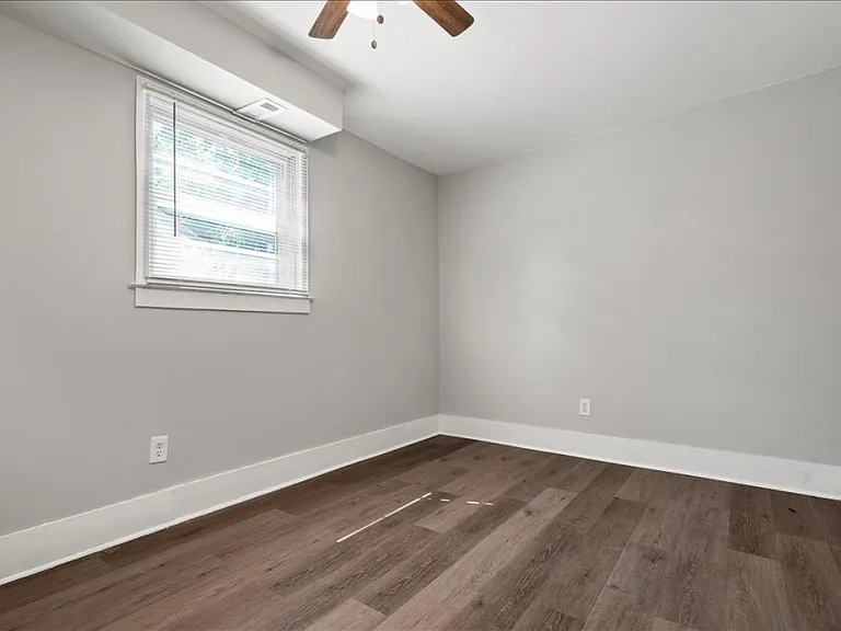 109 Winston St — Photo 22