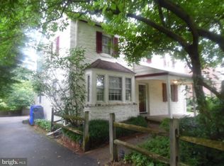 662 Foxcroft Rd, Elkins Park, PA 19027