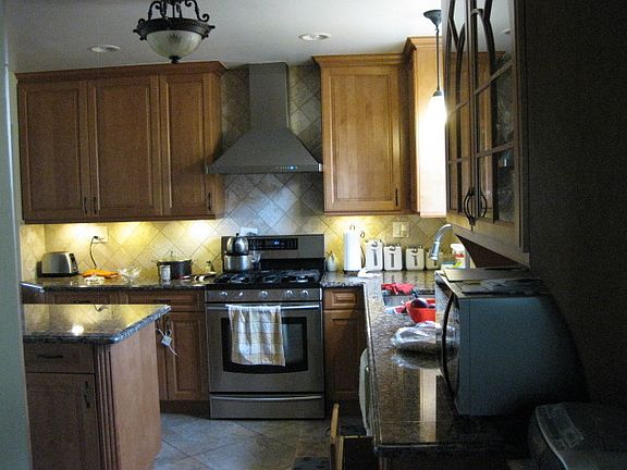 5th image of 9122 Marion Ave