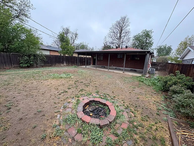 1178 Alton St — Photo 32