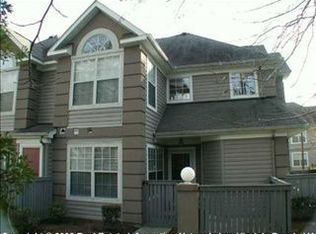 321 Gainsborough Sq, Chesapeake, VA 23320