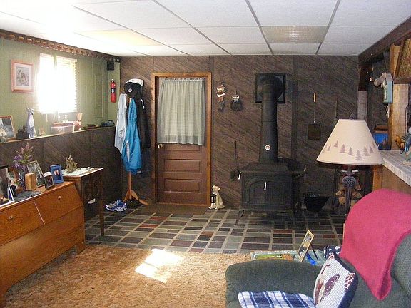 4th image of 17 Roberts Dr