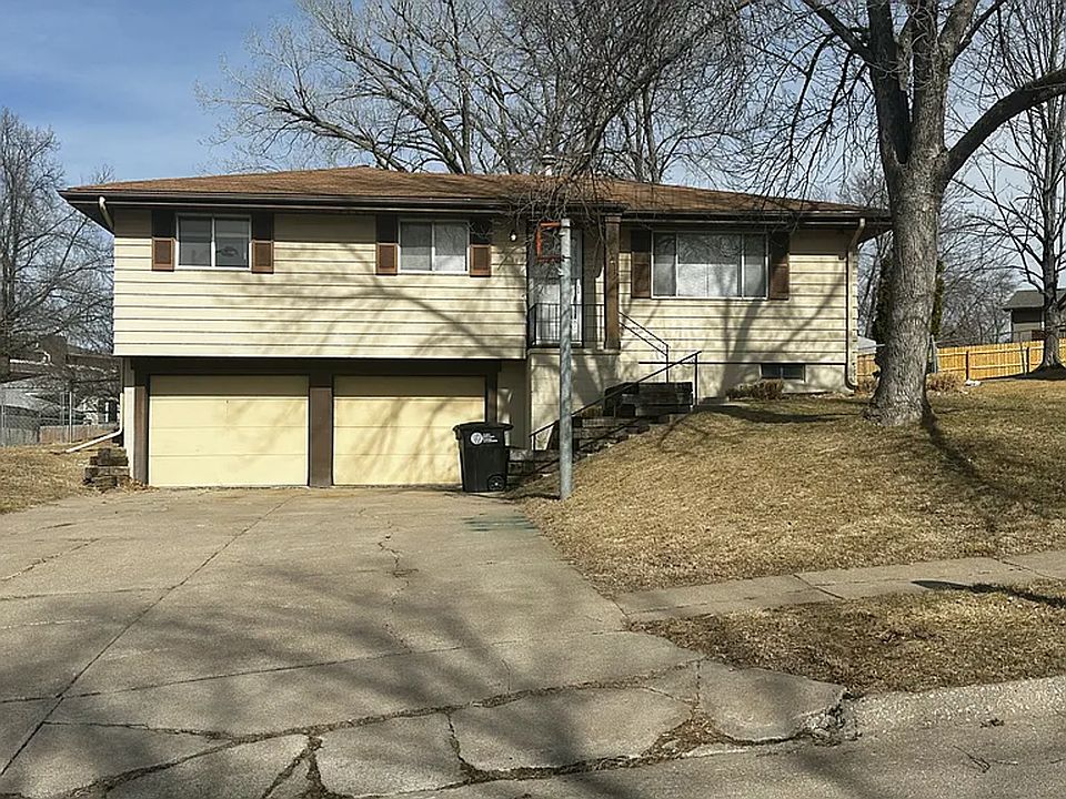 1st image of 5611 S 113th St