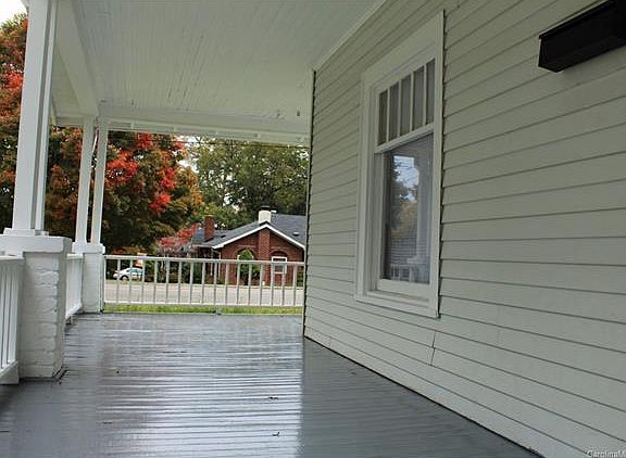 2nd image of 301 W Washington Ave