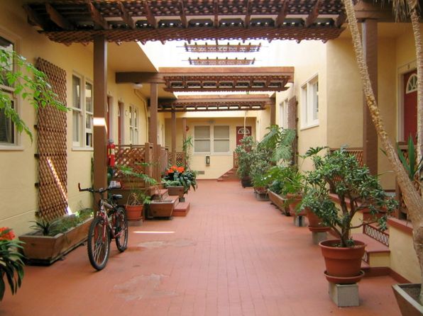 1716 University Ave #4