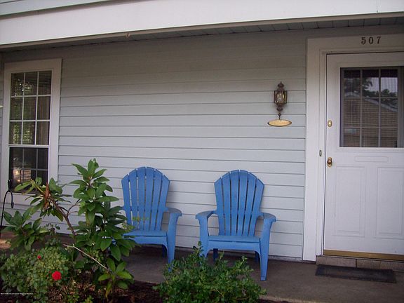 2nd image of 507B Tiffany Ln #B