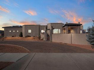 8015 Marigold Dr NW, Albuquerque, NM 87120