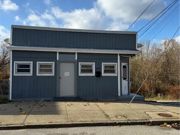 379 Front St, Woonsocket, RI 02895