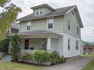 2nd image of 430 Woodland Ave