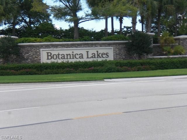 1st image of 10578 Carolina Willow Dr