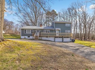 438 Dayton Rd, Trumbull, CT 06611