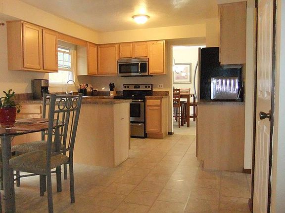 2nd image of 16647 Doe Cir