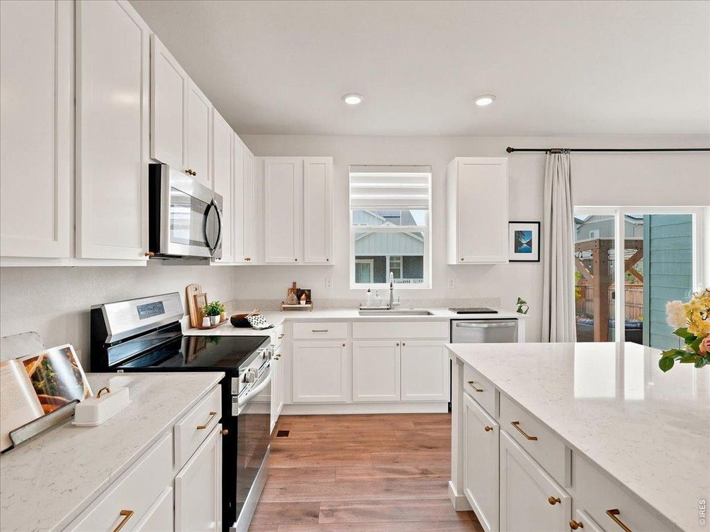 5564 Fleur De Lis Ln