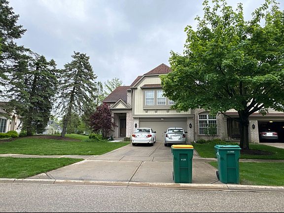 4th image of 192 W Fox Hill Dr