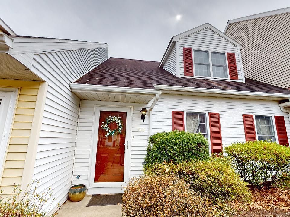 1st image of 407 Wyndham Ct