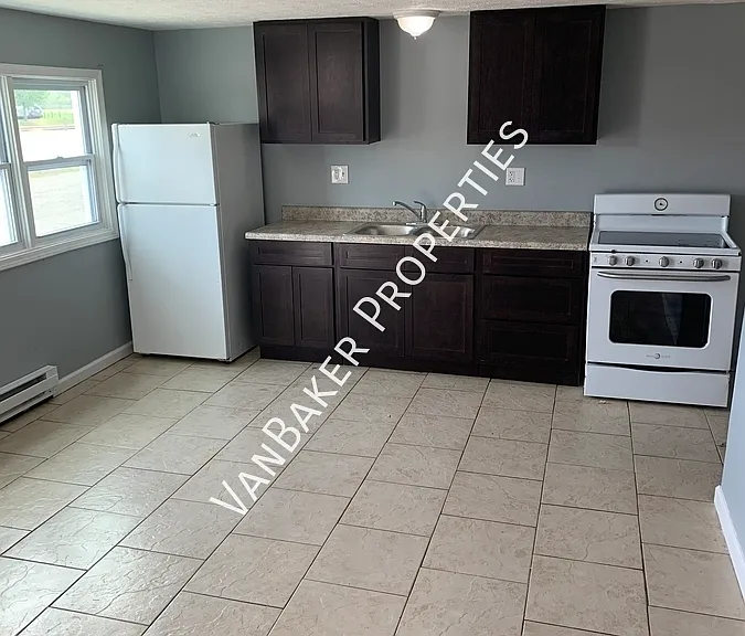 92 14th St NW #A — Photo 2