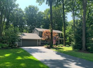 123 Middlebury Rd, Orchard Park, NY 14127