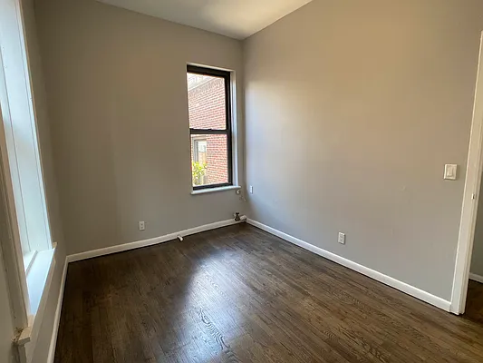 Rented by Tourma Realty LLC | media 10