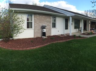 1961 Ginter Rd, Defiance, OH 43512