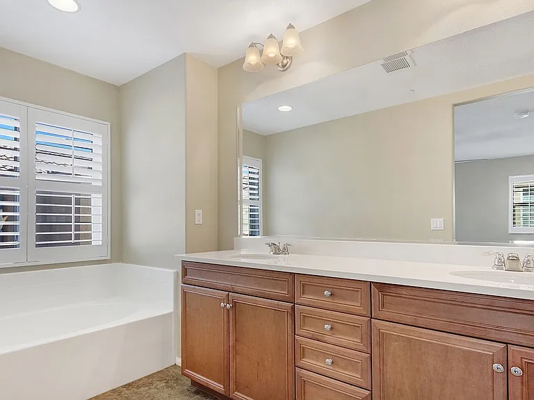 607 Calle Vibrante — Photo 16