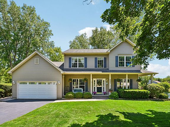 2nd image of 605 Tulip Cir