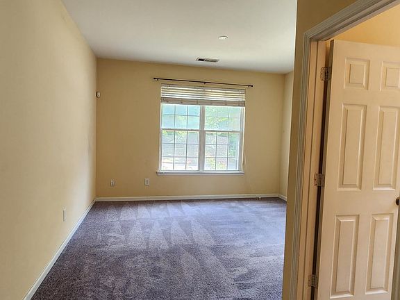 4th image of 3463 Fernview Dr