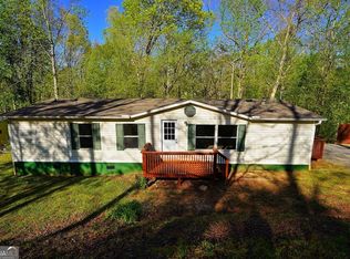 116 Chivalry Ln, Ball Ground, GA 30107