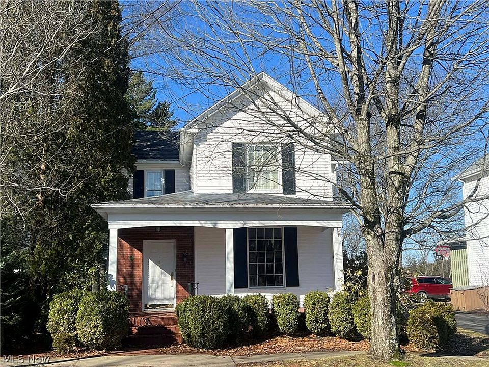 1st image of 618 Park St