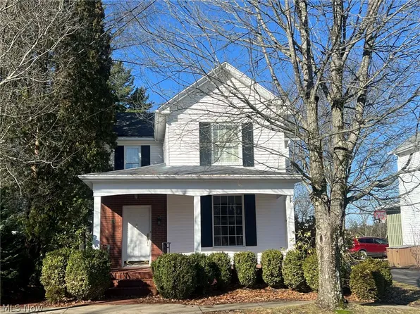 618 Park St, Barnesville, OH 43713