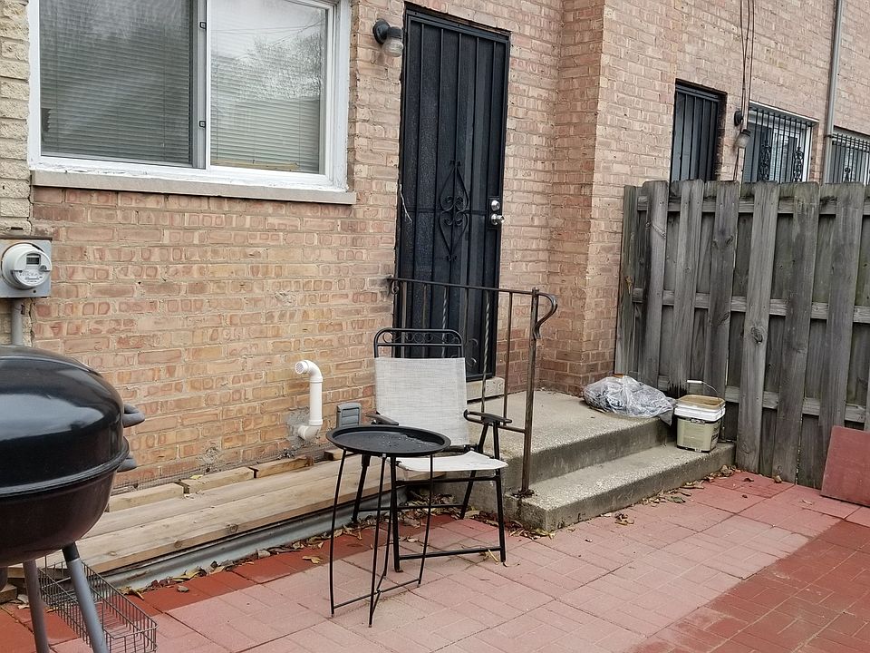 2nd image of 1138 E 81st St Unit A