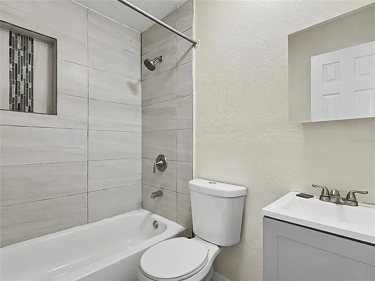 11 Harvard Ave — Photo 17