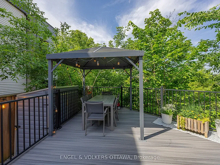68 Lorne Ave — Photo 41