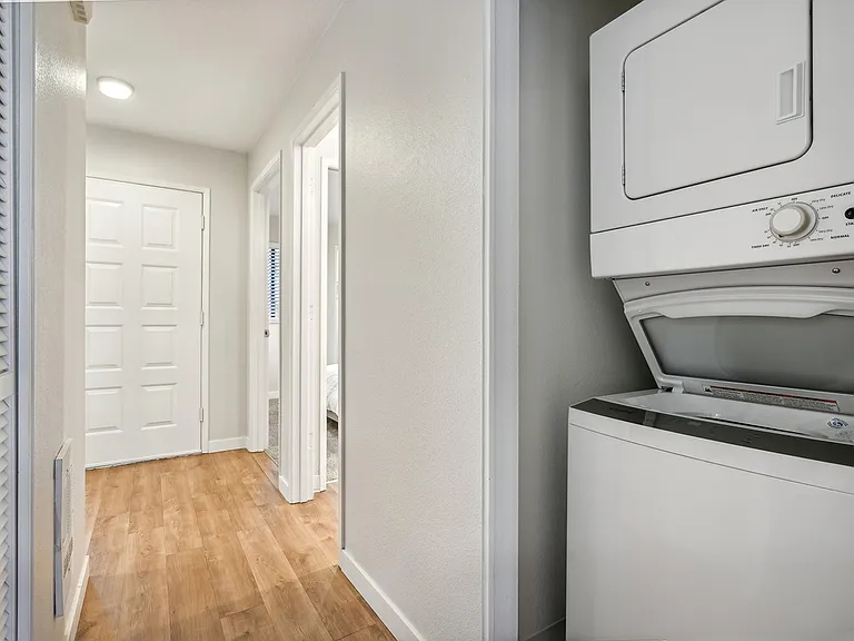 In-Unit Washer & Dryer In-Unit Washer & Dryer