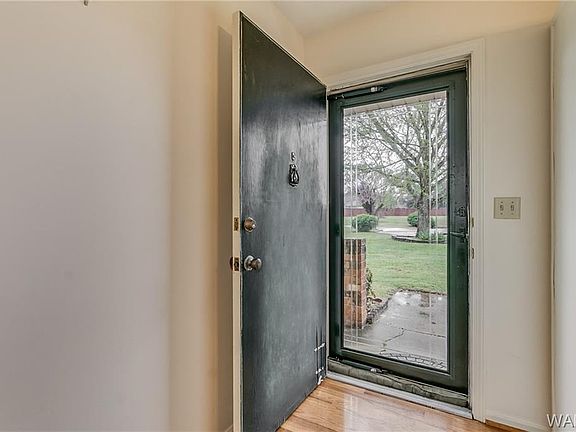 4th image of 1227 Misty Ln