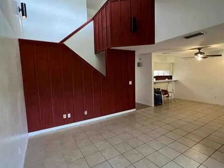 42 Saint Andrews Ct — Photo 6