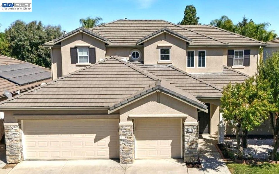 1st image of 4276 Oakridge Dr