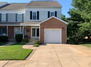 13108 Hearthside Ln, Fairfax, VA 22033