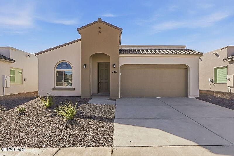 1st image of 713 Paseo De La Reina St