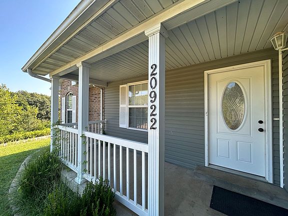 2nd image of 20922 Harbor Ln