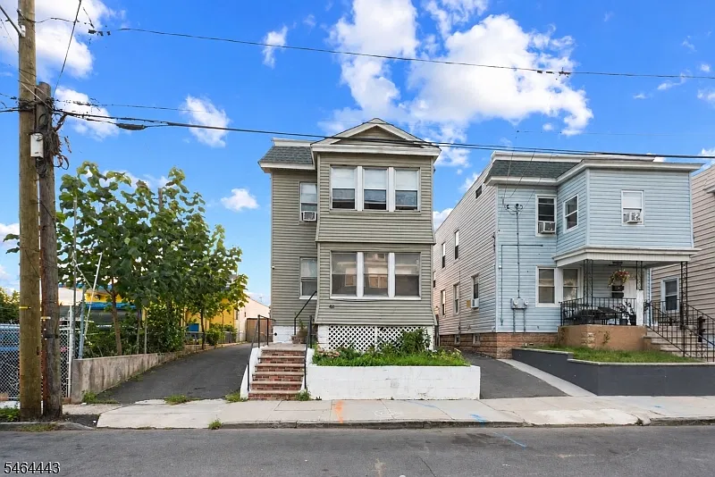 46 Norwood Ave