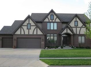 15209 Goodman Dr, Urbandale, IA 50323
