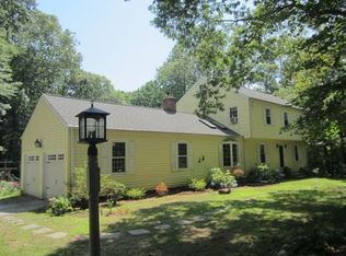 27 Twilight Dr, Madison, CT 06443