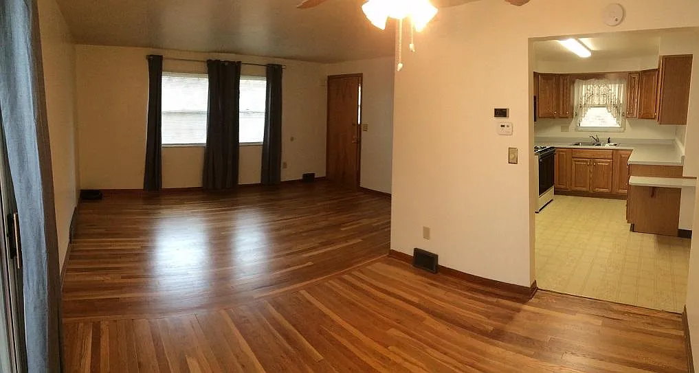 2 bed, 1000 sqft, $1,195 — Photo 3