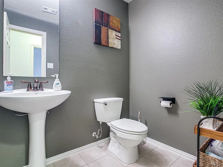1320 Wheatear Dr — Photo 9