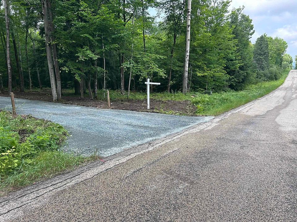 1st image of Marek Rd