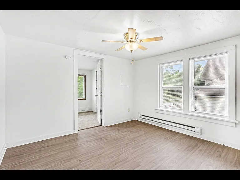132 Reed Ave #2 — Photo 2
